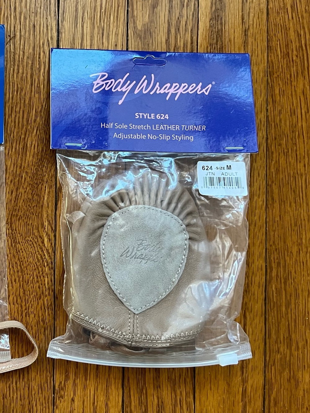 NWT Body Wrappers leather half sole dance shoes medium